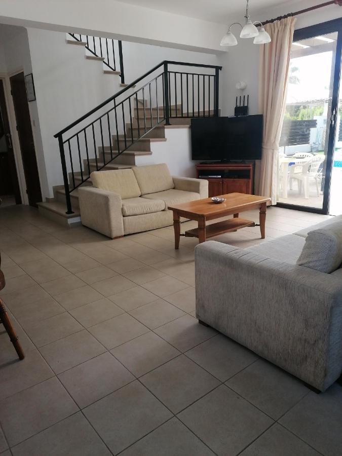 Villa Med-Sunset Kissonerga Ngoại thất bức ảnh